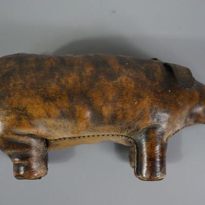 70's VINTAGE CRAFTED LEATHER PIG HEIGHT 4" AND 8" LONG