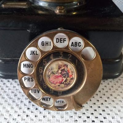 VINTAGE ROTARY DIAL TELEPHONE DO-8 JAPAN