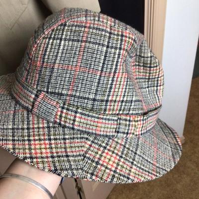 736 Menâ€™s Trench Coat Lot & Irish Hat
