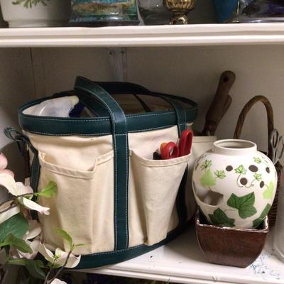 684 Gardenerâ€™s Supply Lot