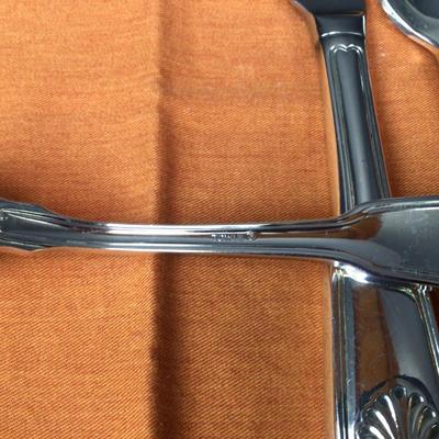 672 Towle London Shell 40pc. Flatware Set