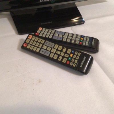 251 Samsung 25â€ TV & Remote
