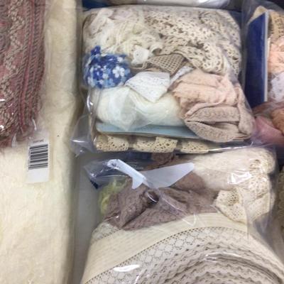 205 Vintage Lot of Lace/Linen Trims