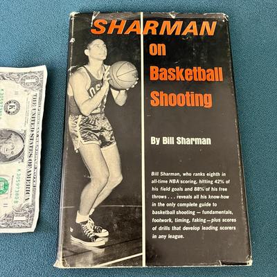 VINTAGE 1967 BILL SHARMAN ON BASKETBALL SHOOTING BOOK