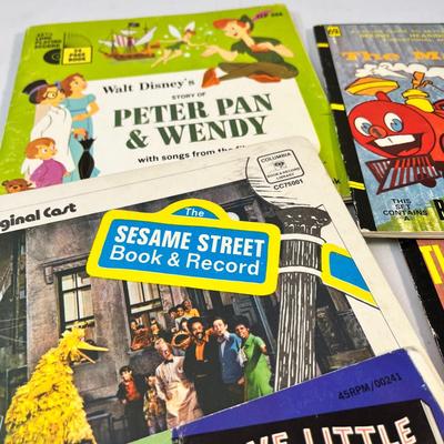 VINTAGE 45 rpm Records WITH STORY BOOKS 6 COUNT