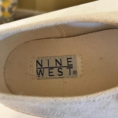 BRAND NEW CANVAS 9 WEST MARY JANE WOMENS SHOES
