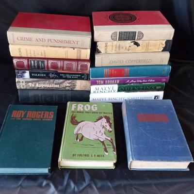 VARIETY OF BOOKS INCLUDING ROY ROGERS