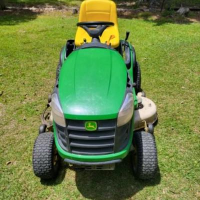 John Deere model D140 riding lawnmower, 22 HP gross, 48" cut