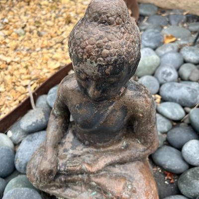Modern Figurine Sculpture Decorated Sitting Buddha Garden Sculpture