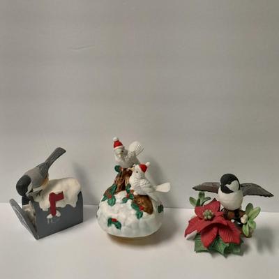 Princeton Gallery Fine porcelain Bird Any Mail? Lenox 1997 Christmas Chickadee and Musical Christmas Doves
