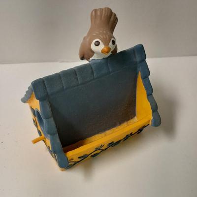 Music boxes and Bird houses Clock bird house, porcelain Garden birds