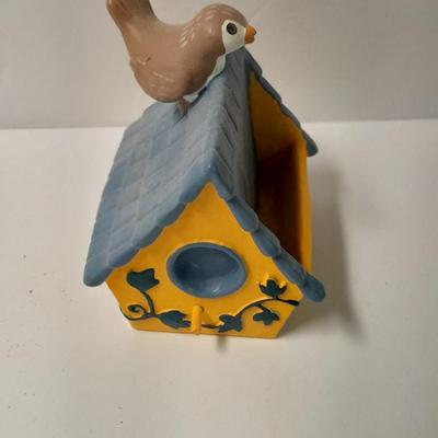 Music boxes and Bird houses Clock bird house, porcelain Garden birds