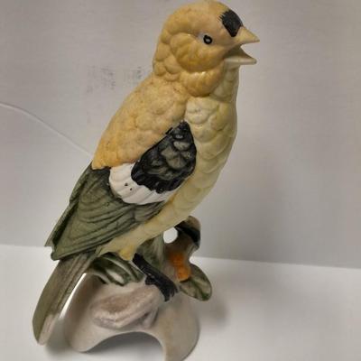 National Audubon Society bird Melody clock and Porcelain bird figures