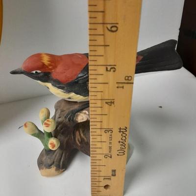 National Audubon Society bird Melody clock and Porcelain bird figures