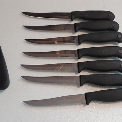 J.A. Henckel's International Fine edge Comfort Knife set in Knife block with large glass cutting board