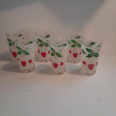Vintage frosted strawberry glasses -- set of 6