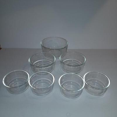 Seven Glass Pyrex bowls