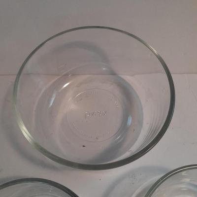 Seven Glass Pyrex bowls