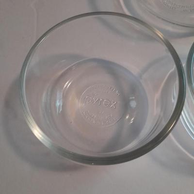 Seven Glass Pyrex bowls