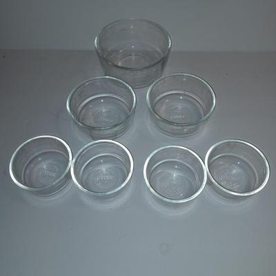 Seven Glass Pyrex bowls
