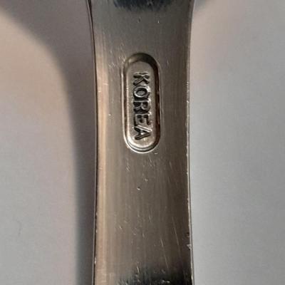 Reed & Barton/Select 18/0 stainless flatware set in box