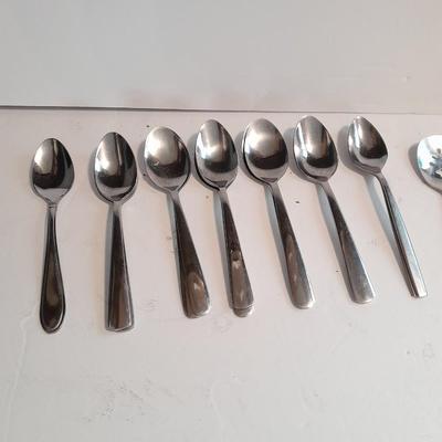Oneida, Cambridge,Northland Royal Norfolk 18/0 Stainless Steel Flatware Replacement silverware