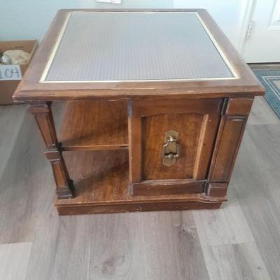 Square end table with glass top and woven / wicker design. Lots of storage! (1)