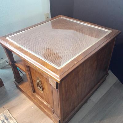 Square end table with glass top and woven / wicker design. (2)