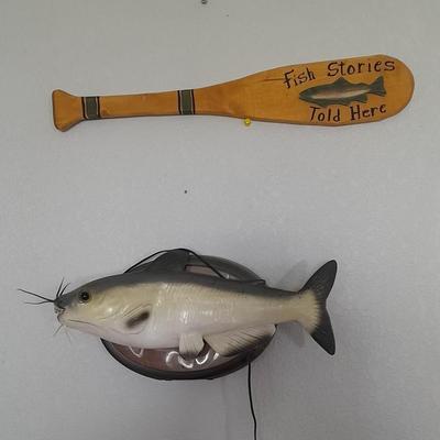 Gemmy Industries Talking singing catfish with Fish stories told here decorative wall oar