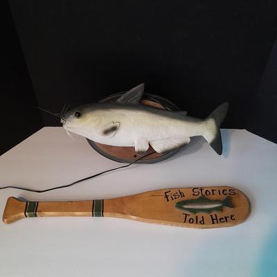 Gemmy Industries Talking singing catfish with Fish stories told here decorative wall oar