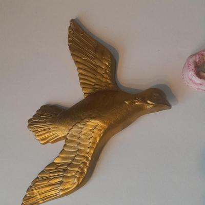 Wall hanging Corinthians 13:4-7 Love is Patient, Love is Kind with Christmas around the world Angels