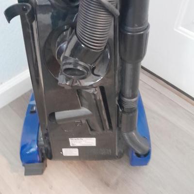 Simplicity Symmetry Household Vacuum cleaner with Extras!