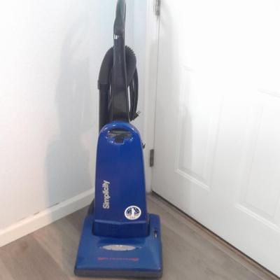 Simplicity Symmetry Household Vacuum cleaner with Extras!