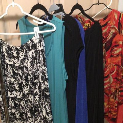 099 Chicoâ€™s Ladies Clothing Lot SZ 2