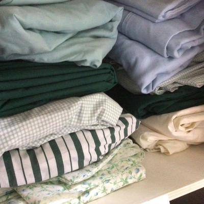 146 Assorted Blue & Green Bed Linens