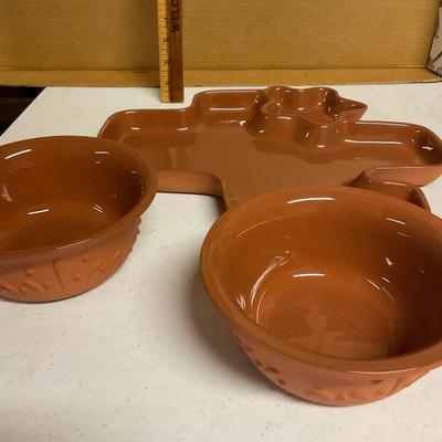 Terra Cotta Glazed Cactus Shaped Chip Dish With Four Bowls