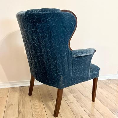 Vtg Blue Velvet Upholstered Armed Chair