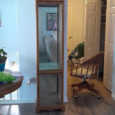 Lighted Curio cabinet with 3 glass shelves and stained-glass design