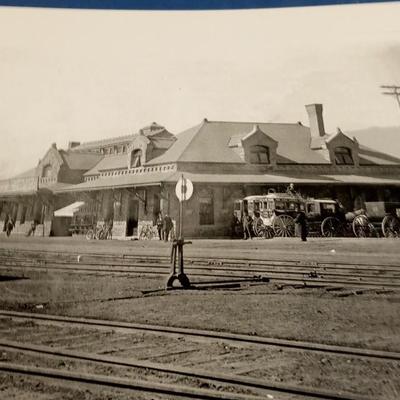 LOT 112  A LOT OF PHOTOS OF OLD COLORADO TRAIN STATIONS