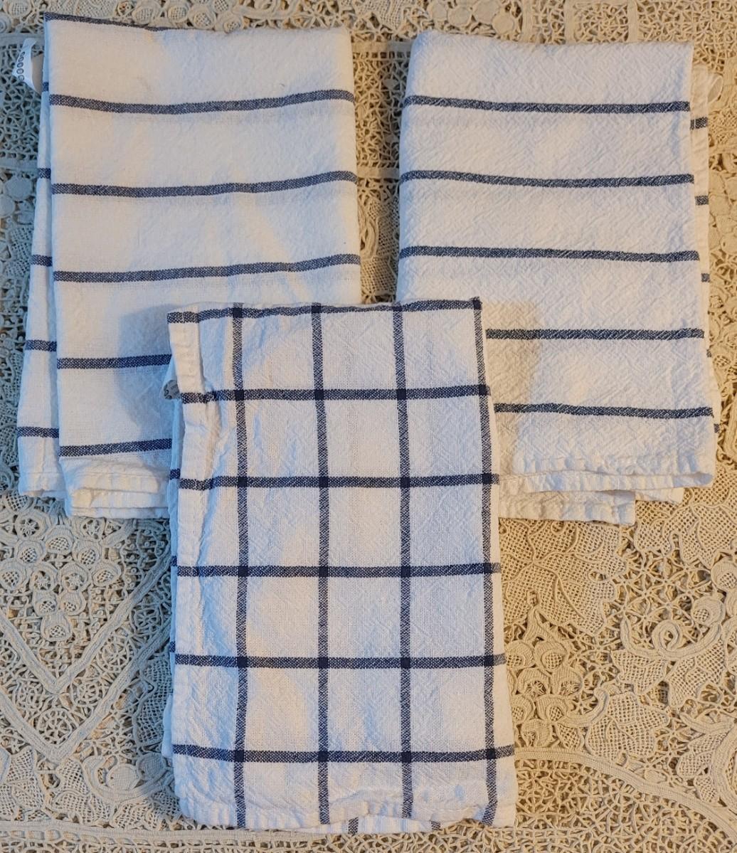 (3) IKEA Kitchen Towels | EstateSales.org