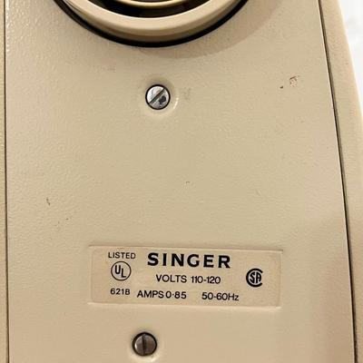 SINGER ~ Stylist ~ Zig Zag Sewing Machine