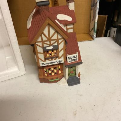 Department 56 â€œBUMPSTEAD NYE CLOAKS AND CANEâ€