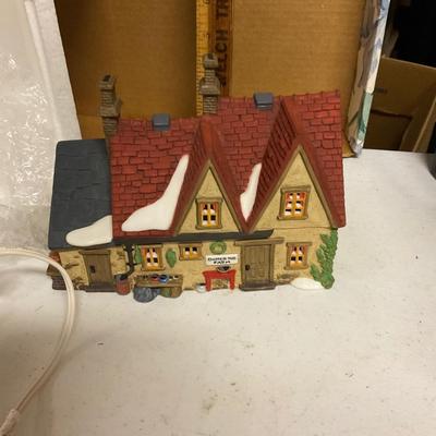 Department 56 â€œBUTTER TUB FARMHOUSEâ€