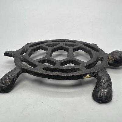 Small Made in Taiwan Cast Iron Turtle Tortoise Figurine Trivet