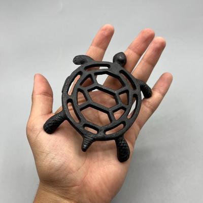 Small Made in Taiwan Cast Iron Turtle Tortoise Figurine Trivet