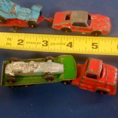 LOT 120  OLD TOOTSIE TOY CARS