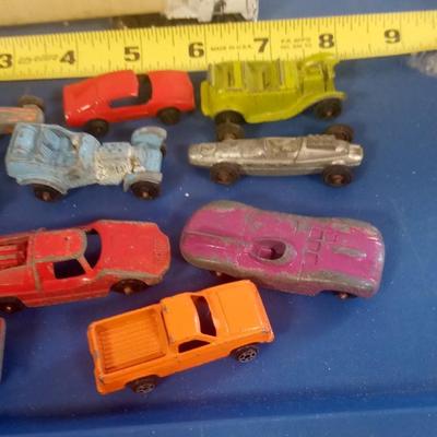 LOT 121  ANOTHER LOT OF OLD TOOTSIE TOY CARS