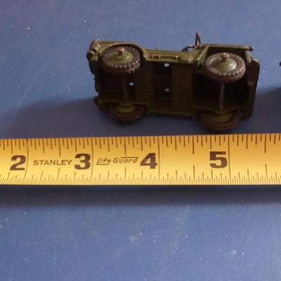 LOT 124  TWO MILITARY DINKY VEHICLES