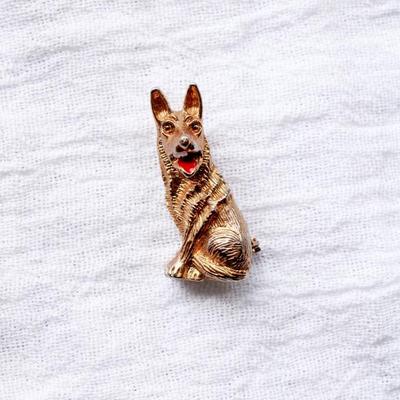Unique vintage dog brooch- Gerryâ€™s