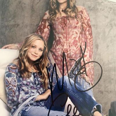 Mary-Kate and Ashely Olsen signed photo